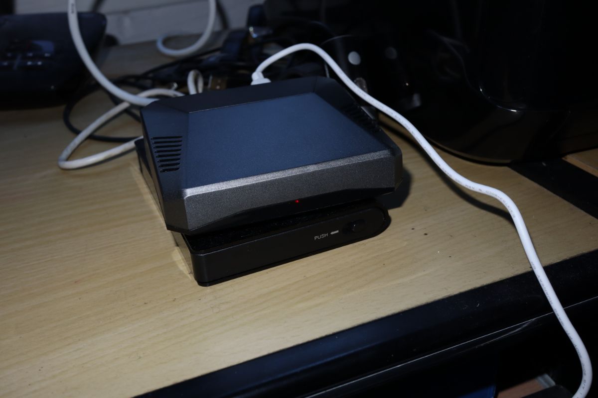 Raspberry PI server in Argon One (V1) case sitting on top of the 40GB SSD drive